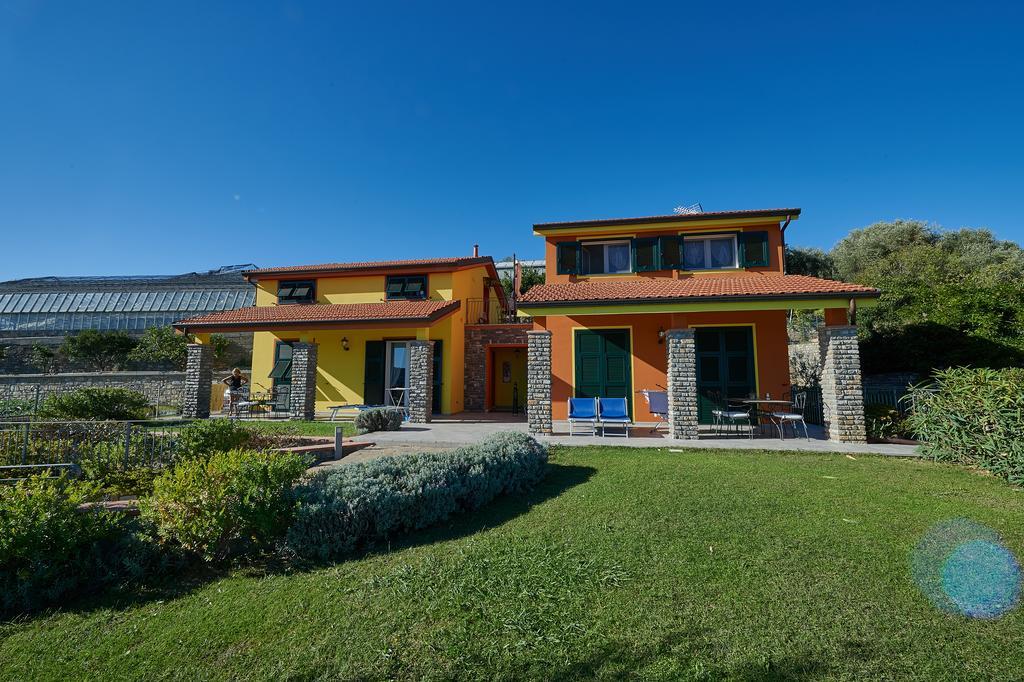 Agriturismo Le Girandole Diano Marina Exterior foto